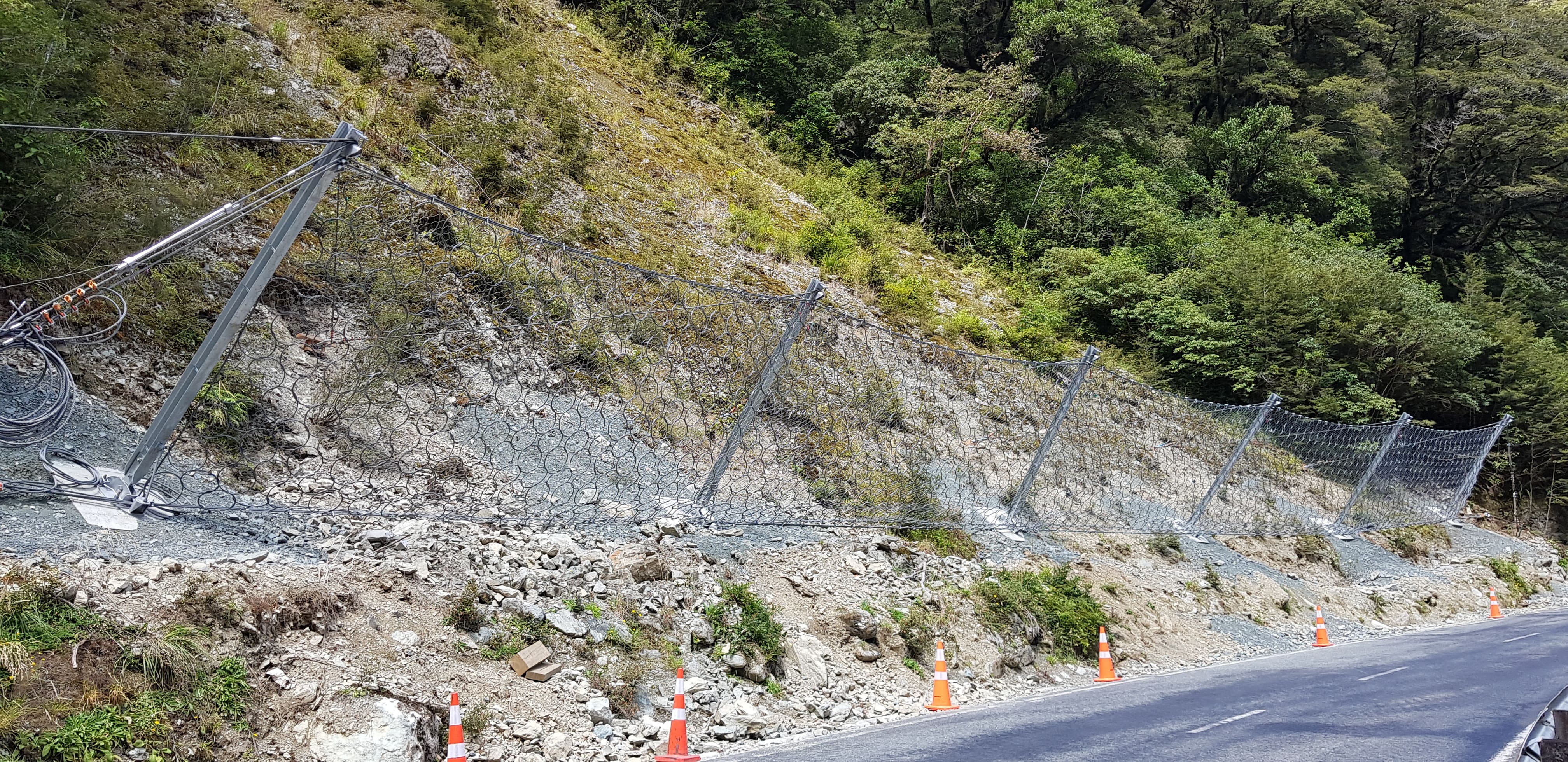 Maccaferri® Dynamic Rock Fall Barriers/ Catch Fences Geofabrics