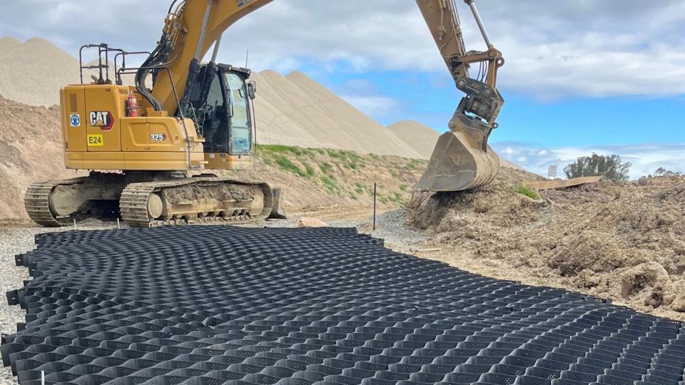 geosynthetics-strengthens-haul-road-for-extreme-loads-case-study-1690X831px