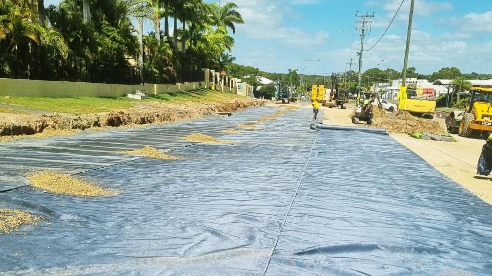 moisture-control-geotextile-reinforces-queen-street-pavement-case-study-1690X831px